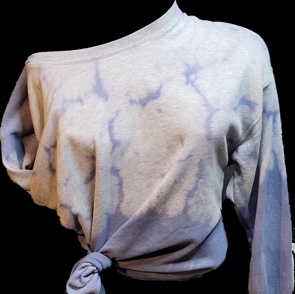 NWT Distressed Tye Dye Sweatshirt - Picture 1 of 3